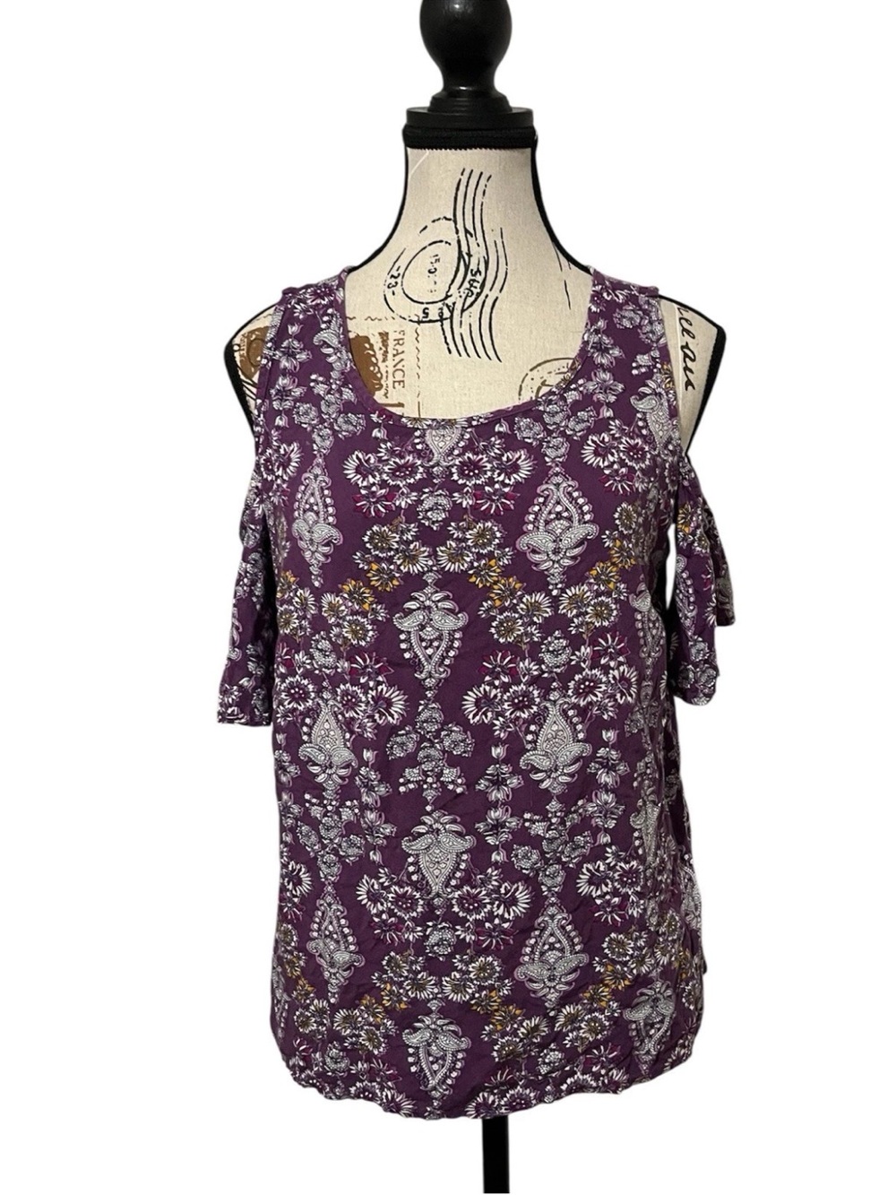 St. John's Bay Shirt Womens PS Purple Floral Paisley Cold Shoulder Boho Top